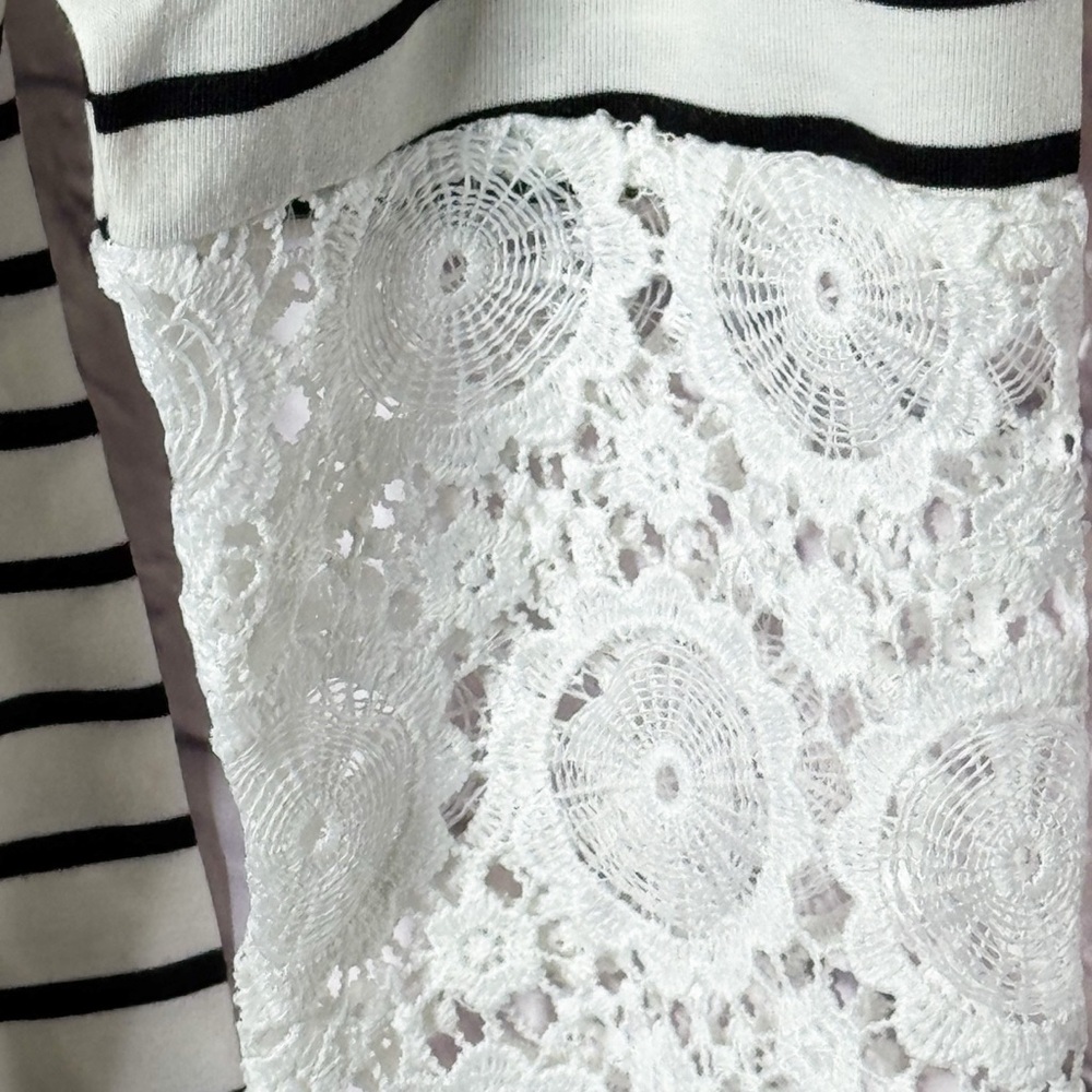 Striped Lace Trim Henley Top | Women’s Size S | NWT Boutique Style - Picture 3 of 7